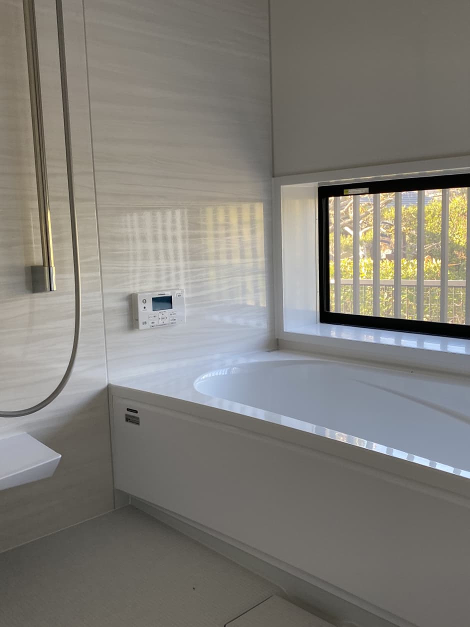 bathroom-image