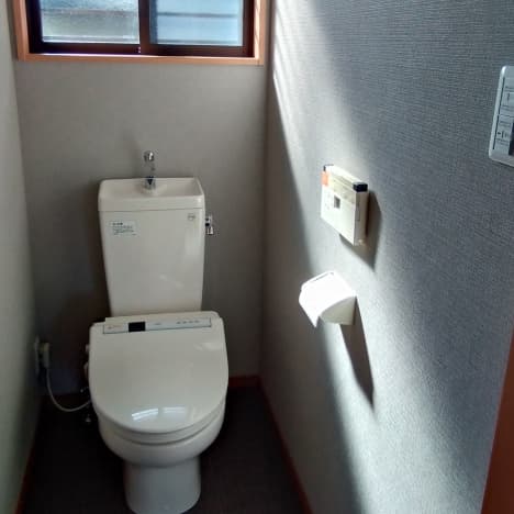 bathroom-image